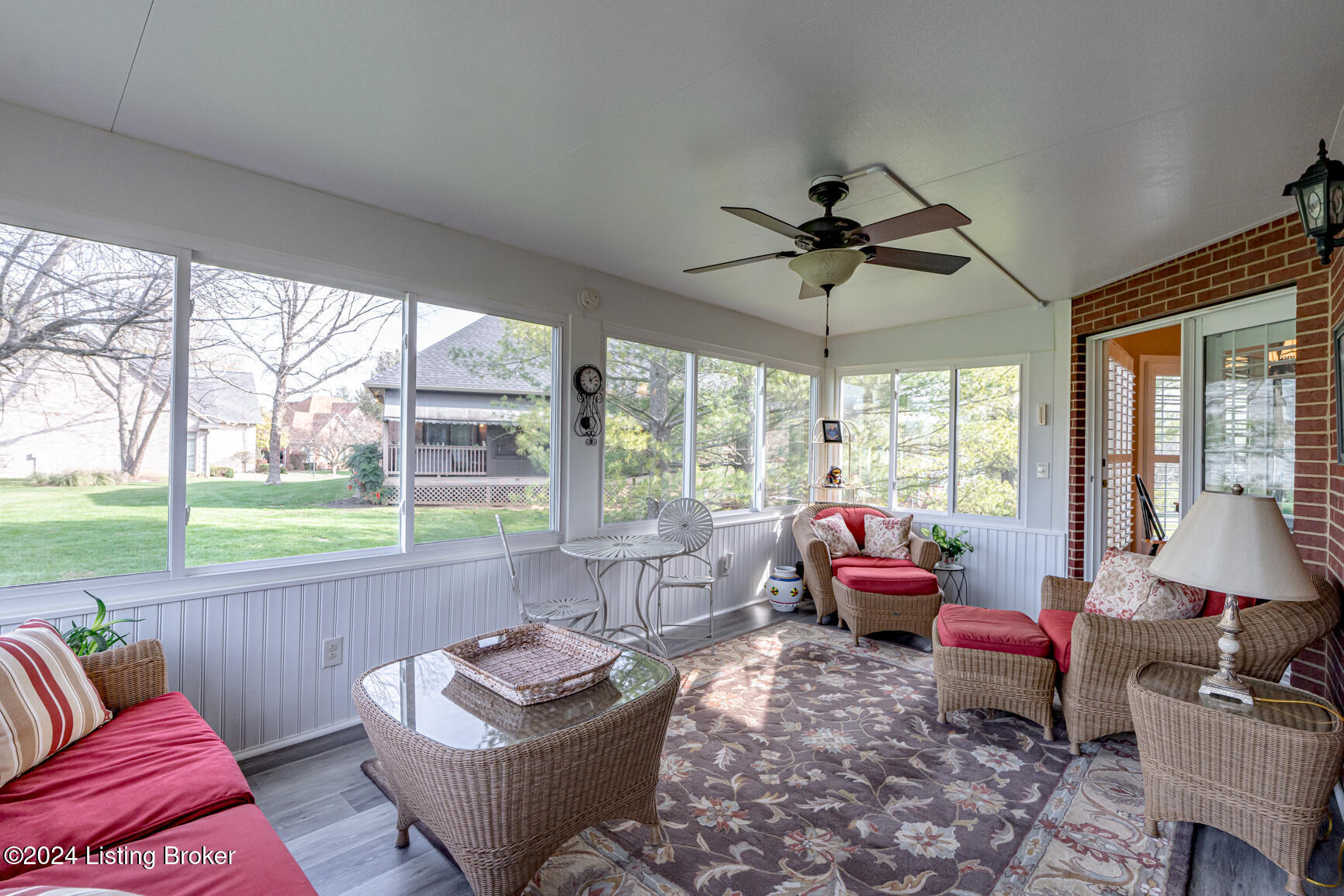 1262 Pebble Dr