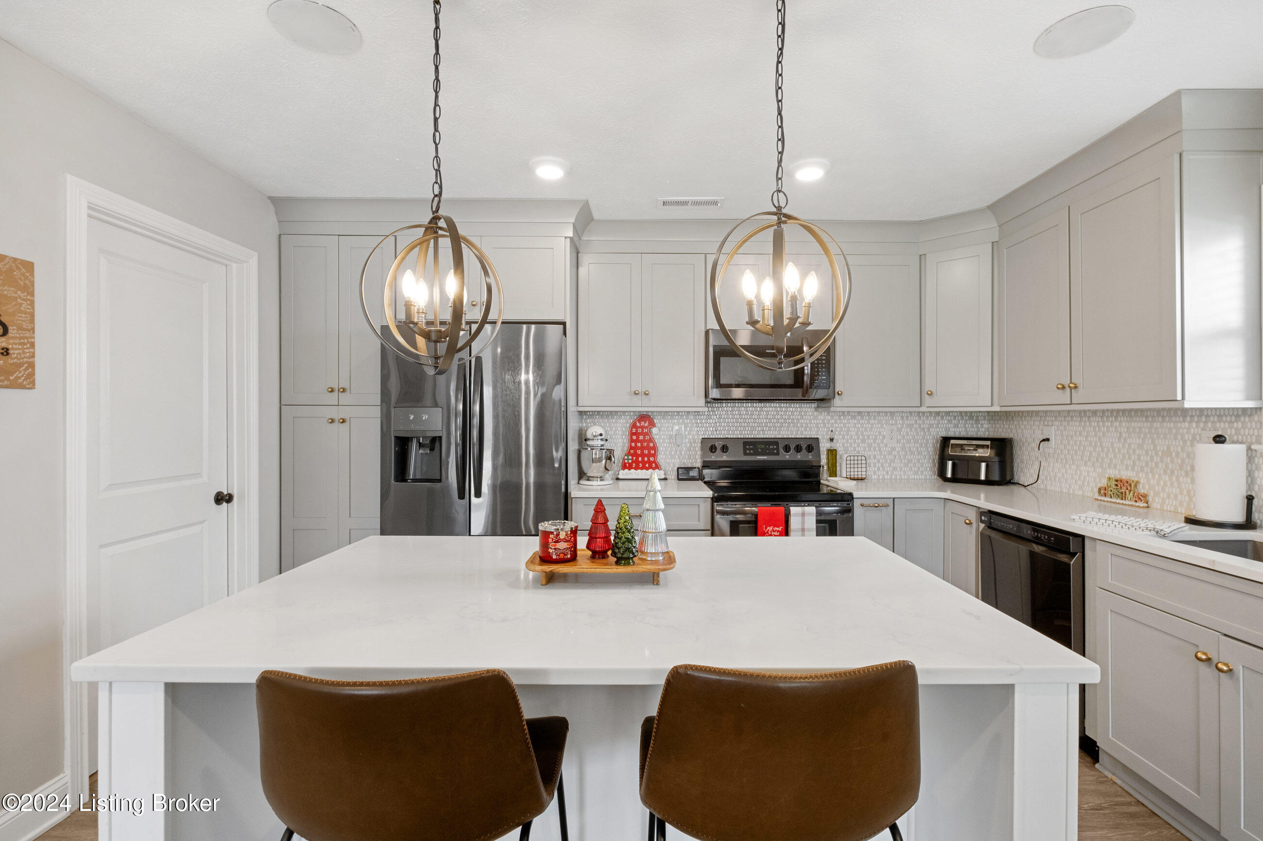 5008 Winding Spring Cir