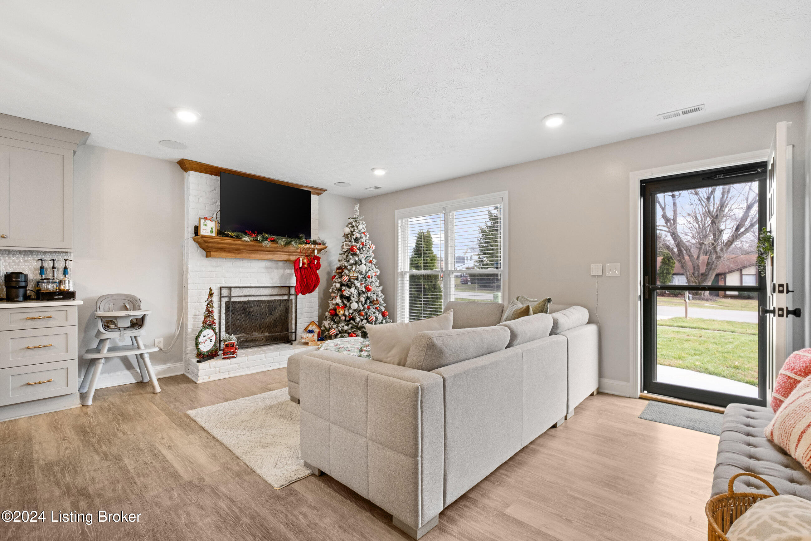 5008 Winding Spring Cir