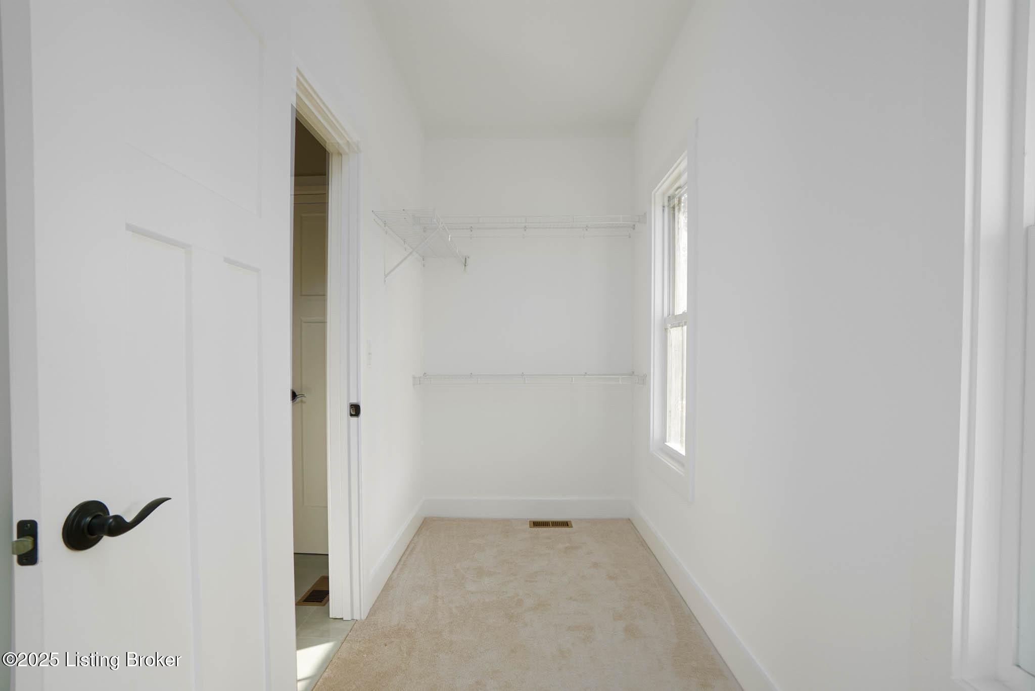 7001 Stable Ct