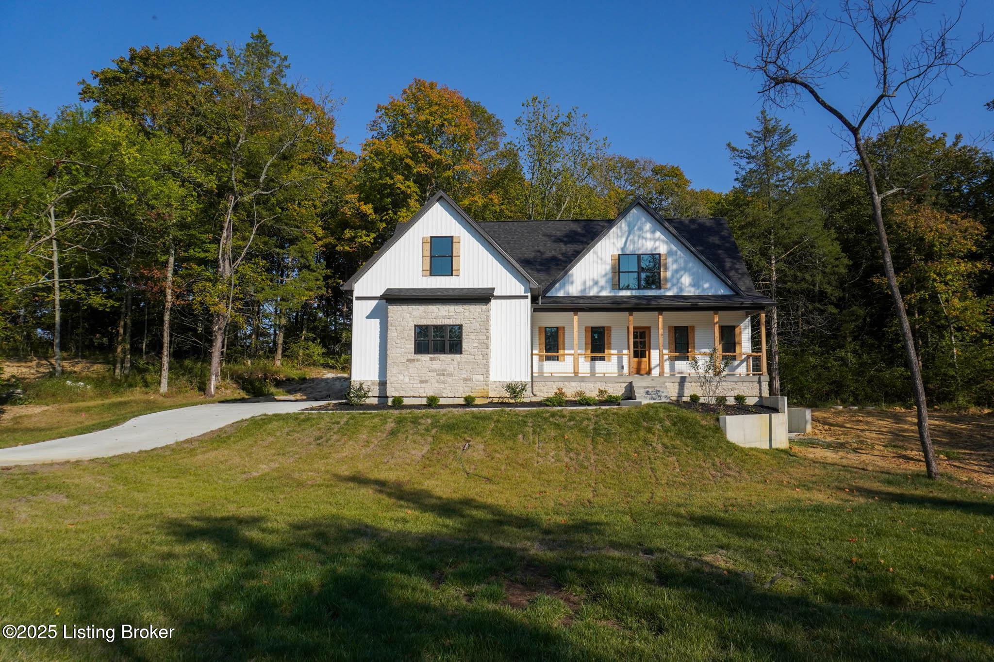 7001 Stable Ct