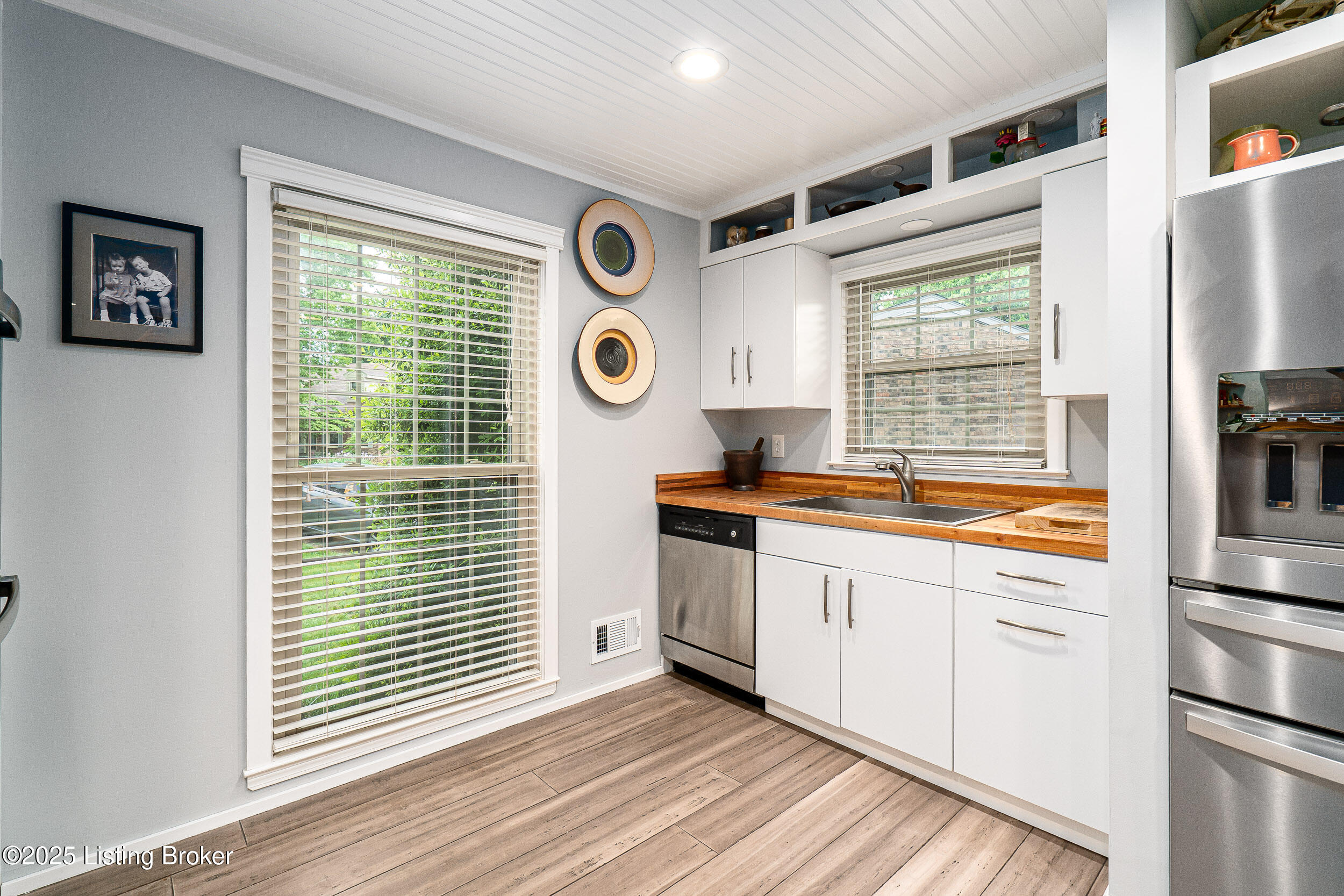 3609 Indocin Ct