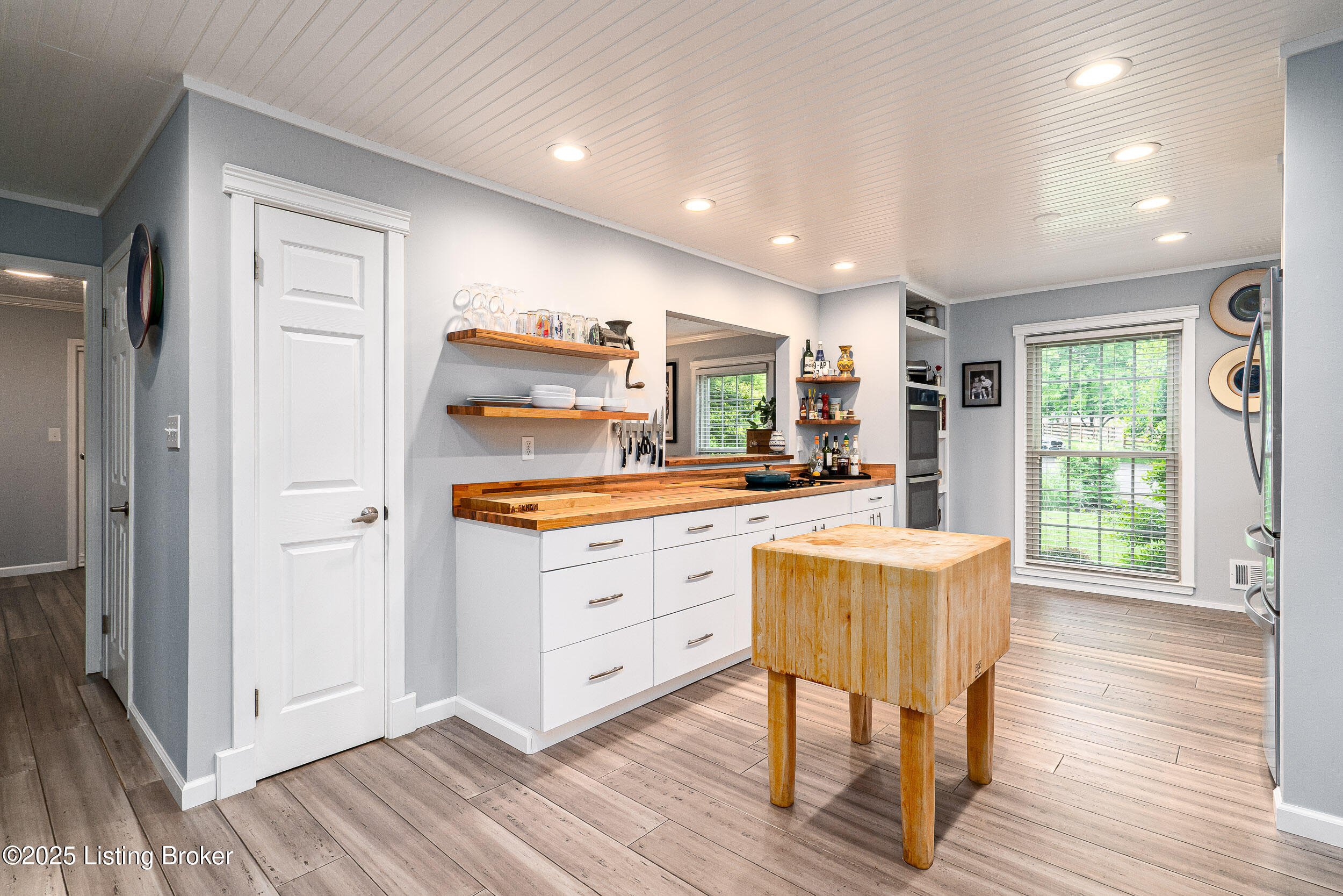 3609 Indocin Ct