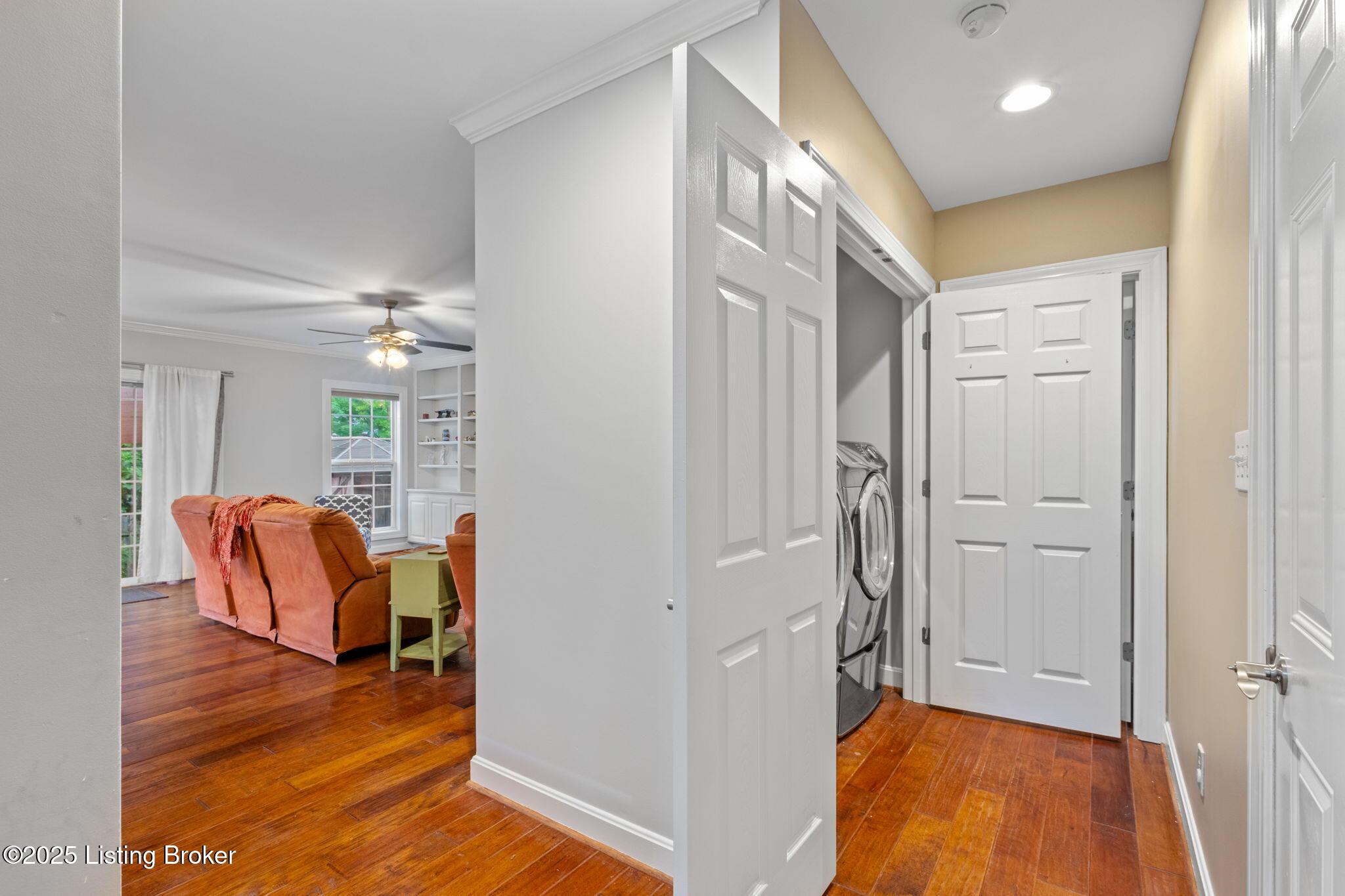 5606 Sundrop Pl