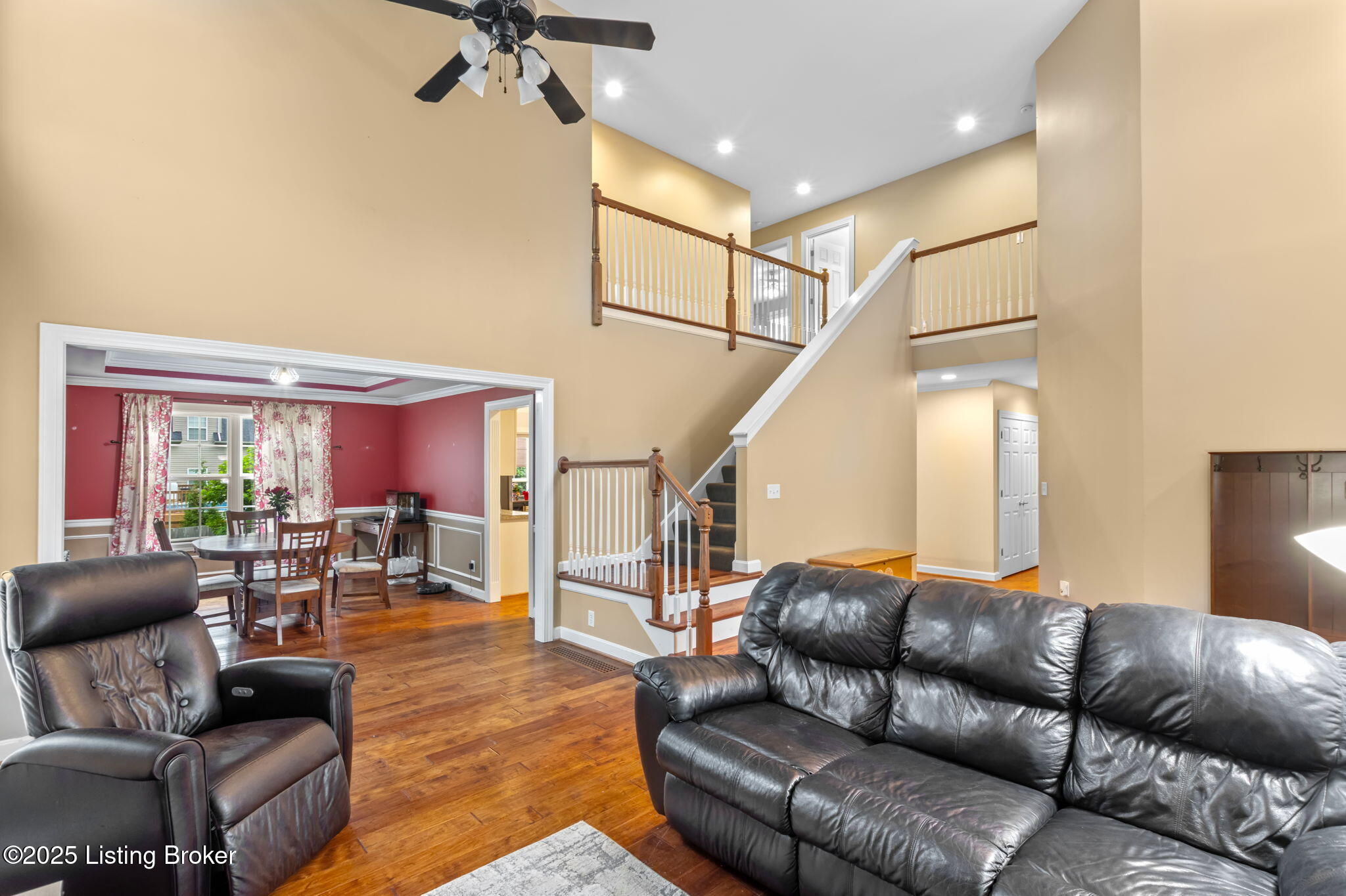 5606 Sundrop Pl