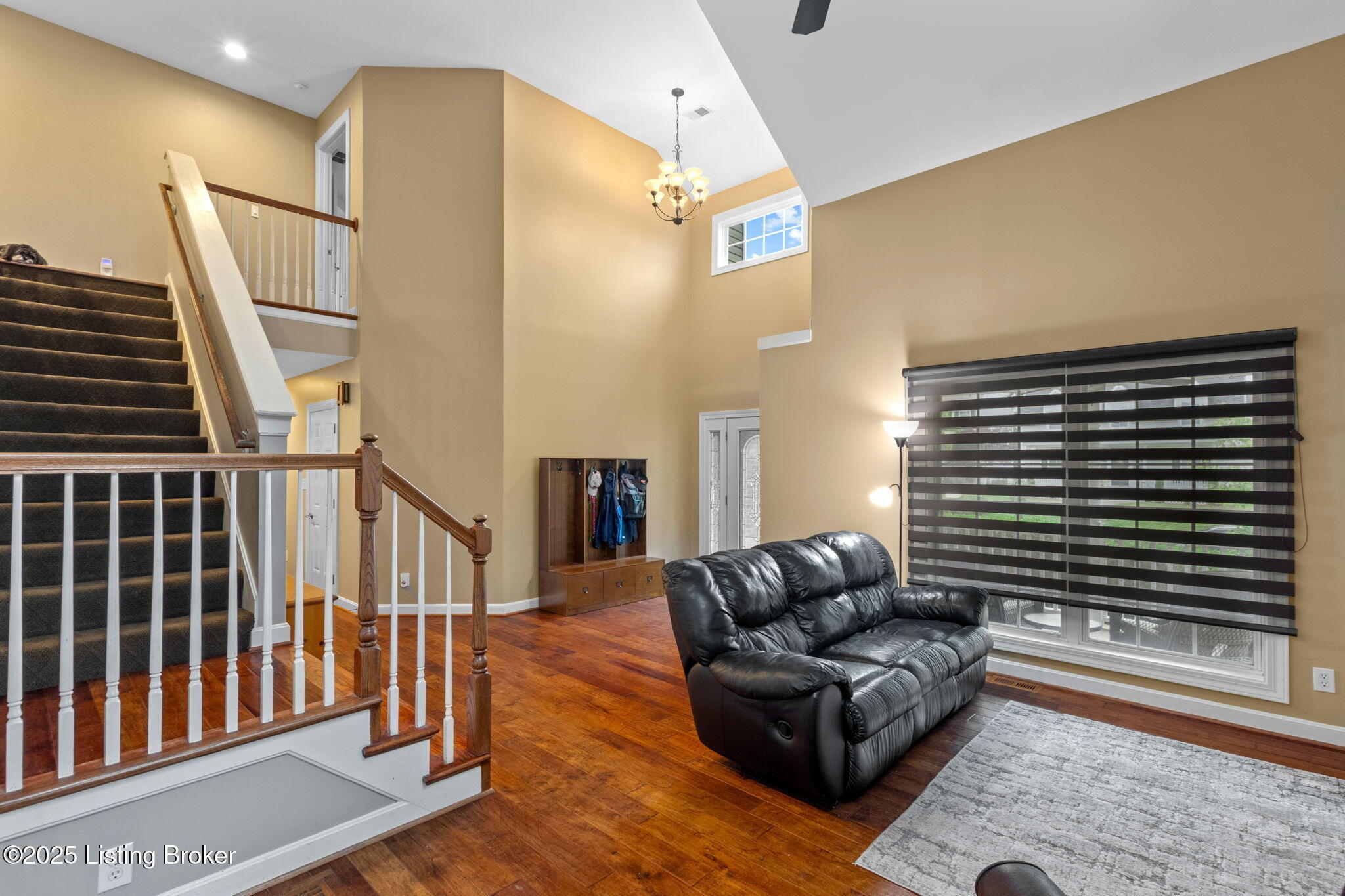 5606 Sundrop Pl
