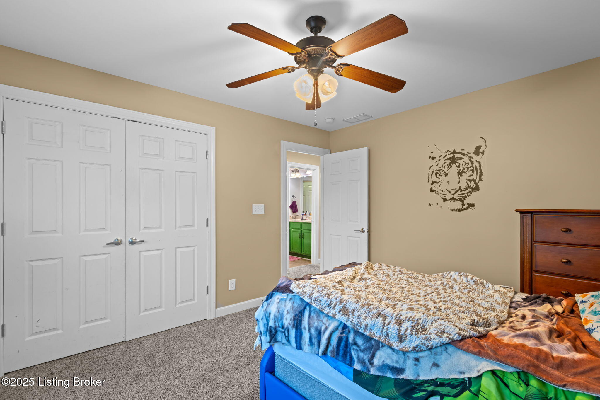 5606 Sundrop Pl
