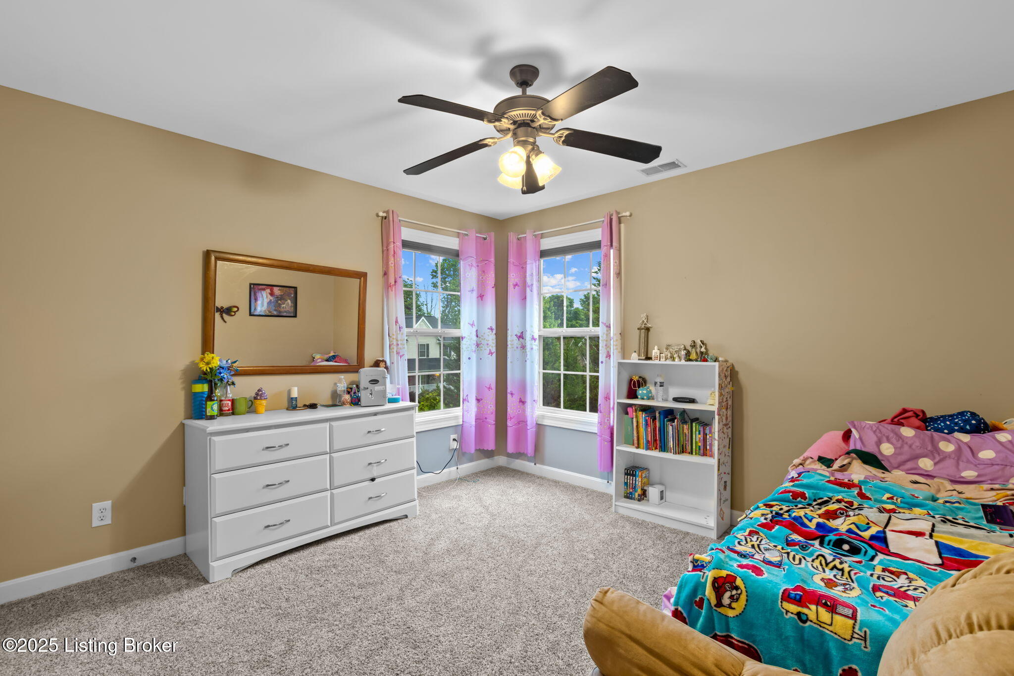 5606 Sundrop Pl