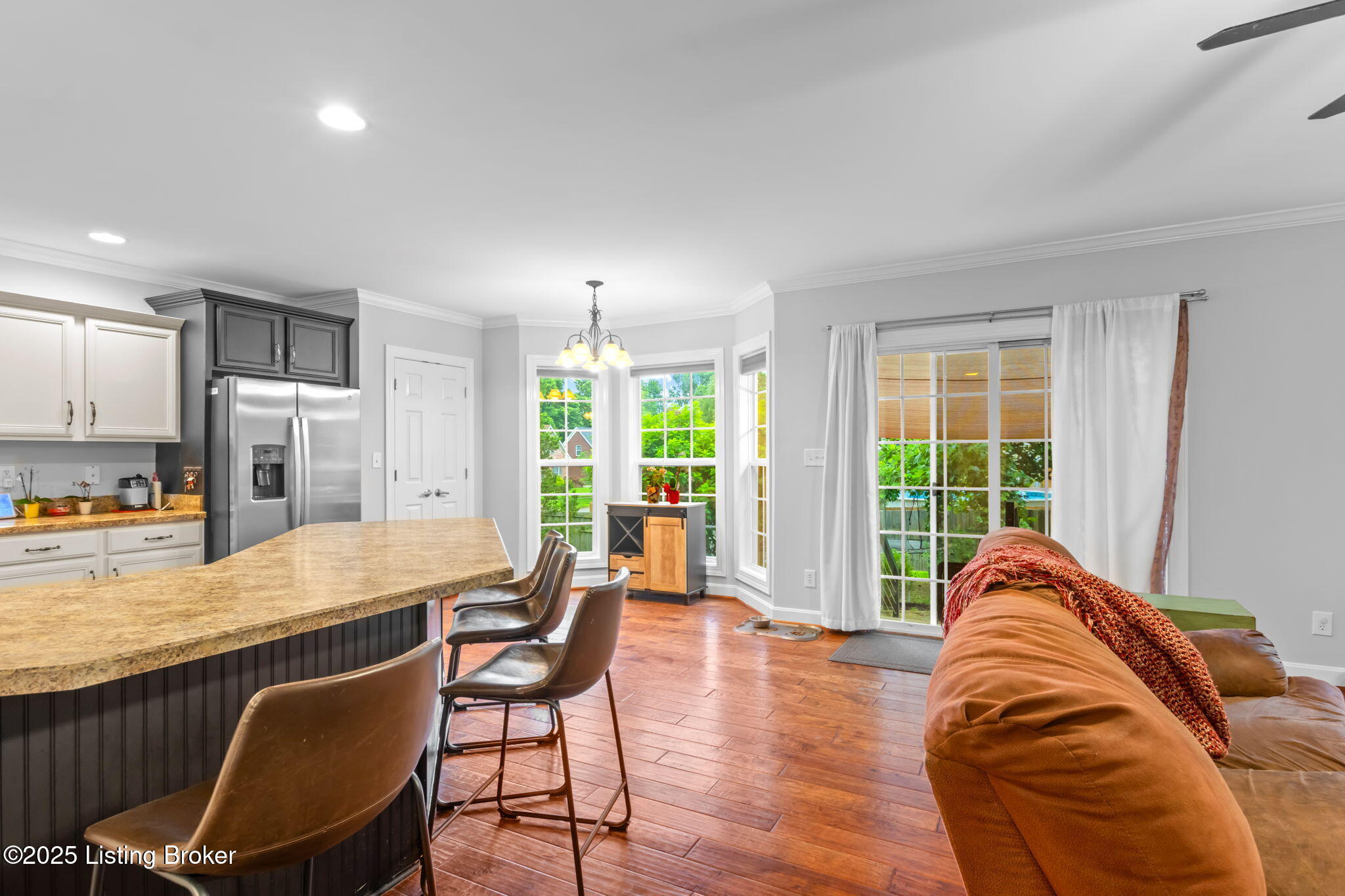 5606 Sundrop Pl