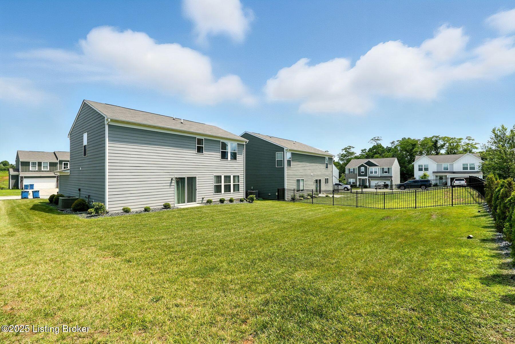 3294 Heather Wood Dr