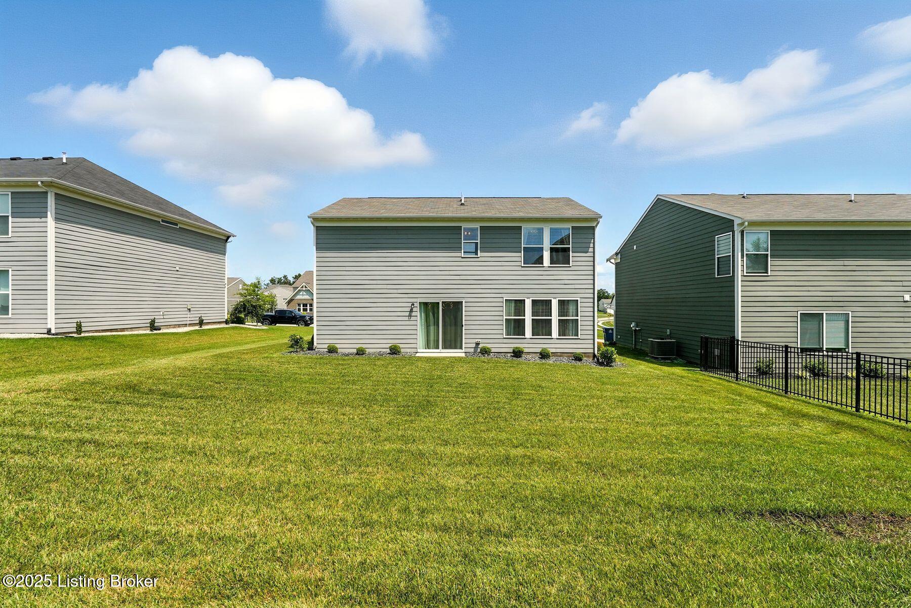 3294 Heather Wood Dr