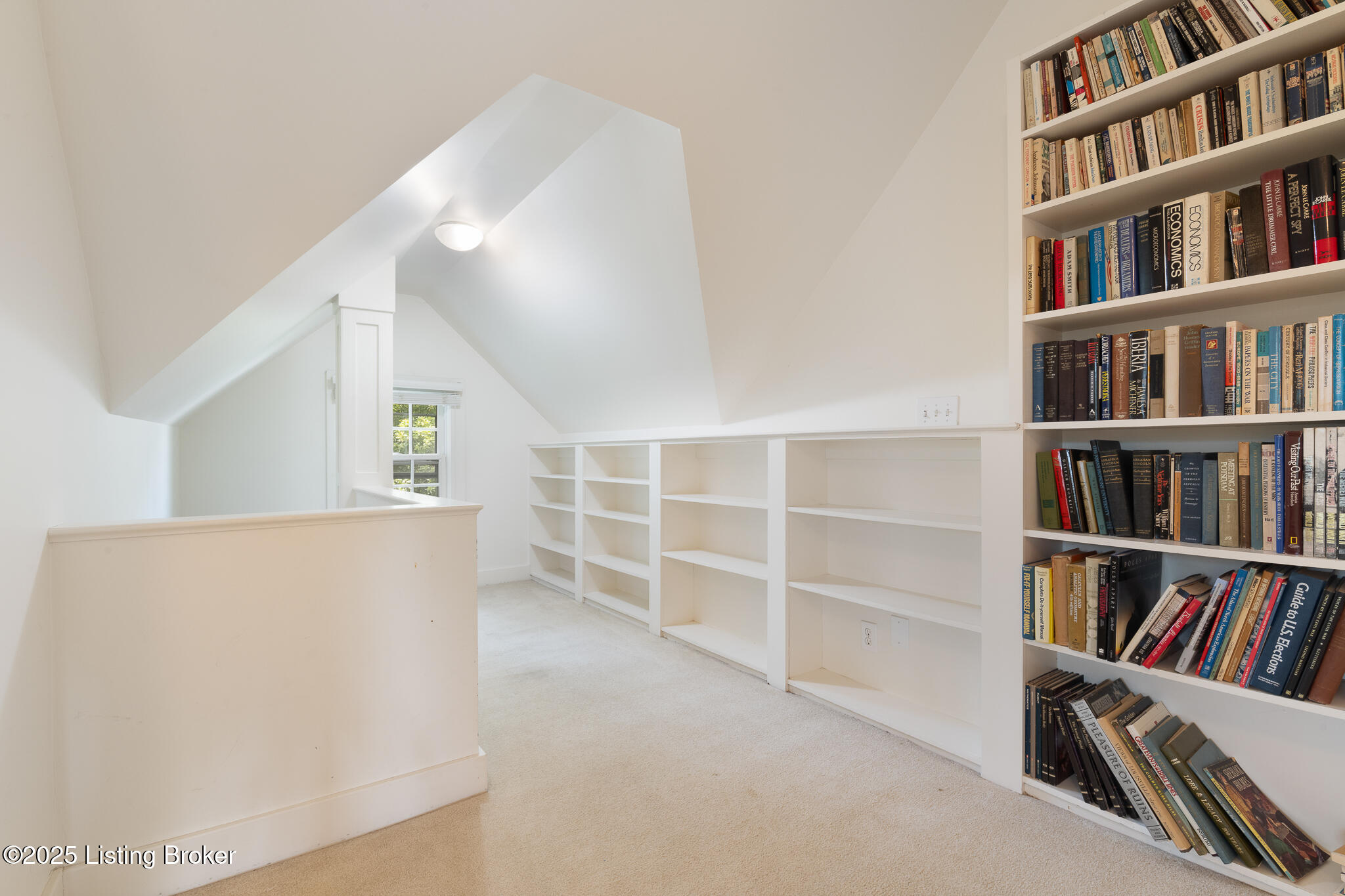 2335 Bonnycastle Ave