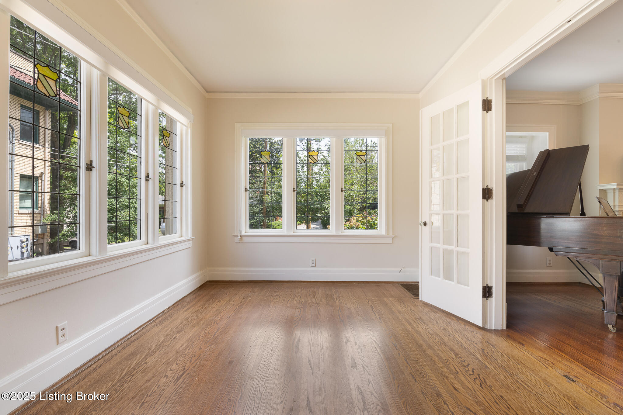 2335 Bonnycastle Ave