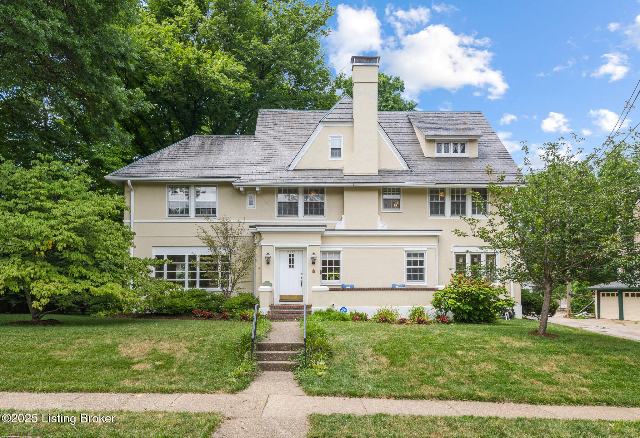 2335 Bonnycastle Ave