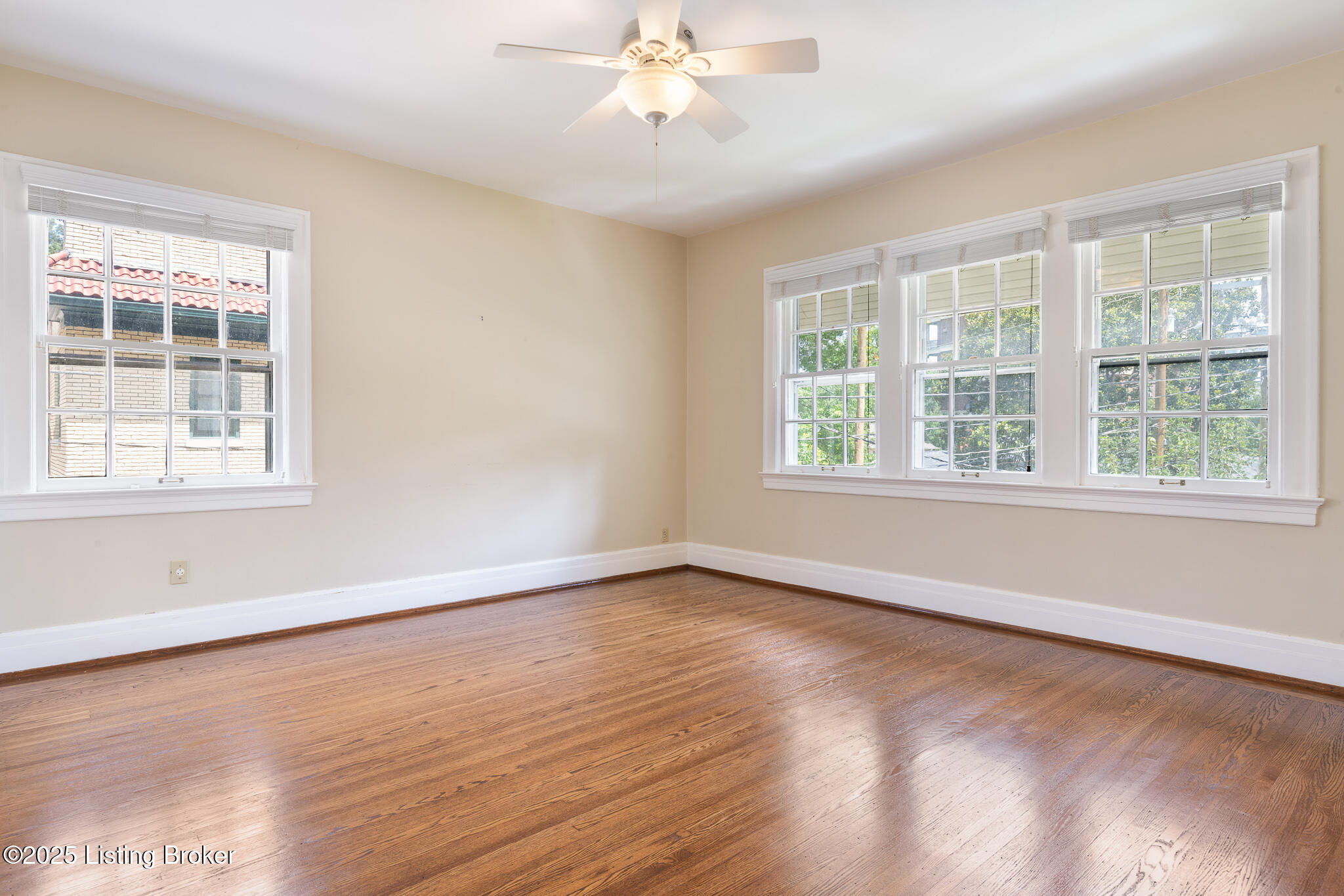 2335 Bonnycastle Ave