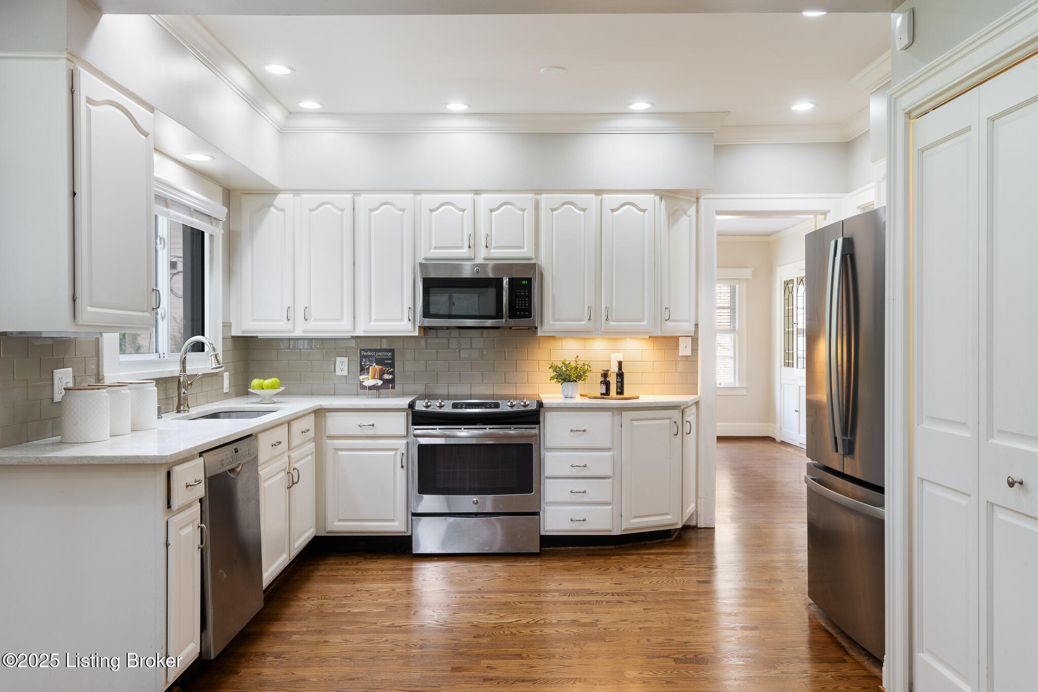 2335 Bonnycastle Ave