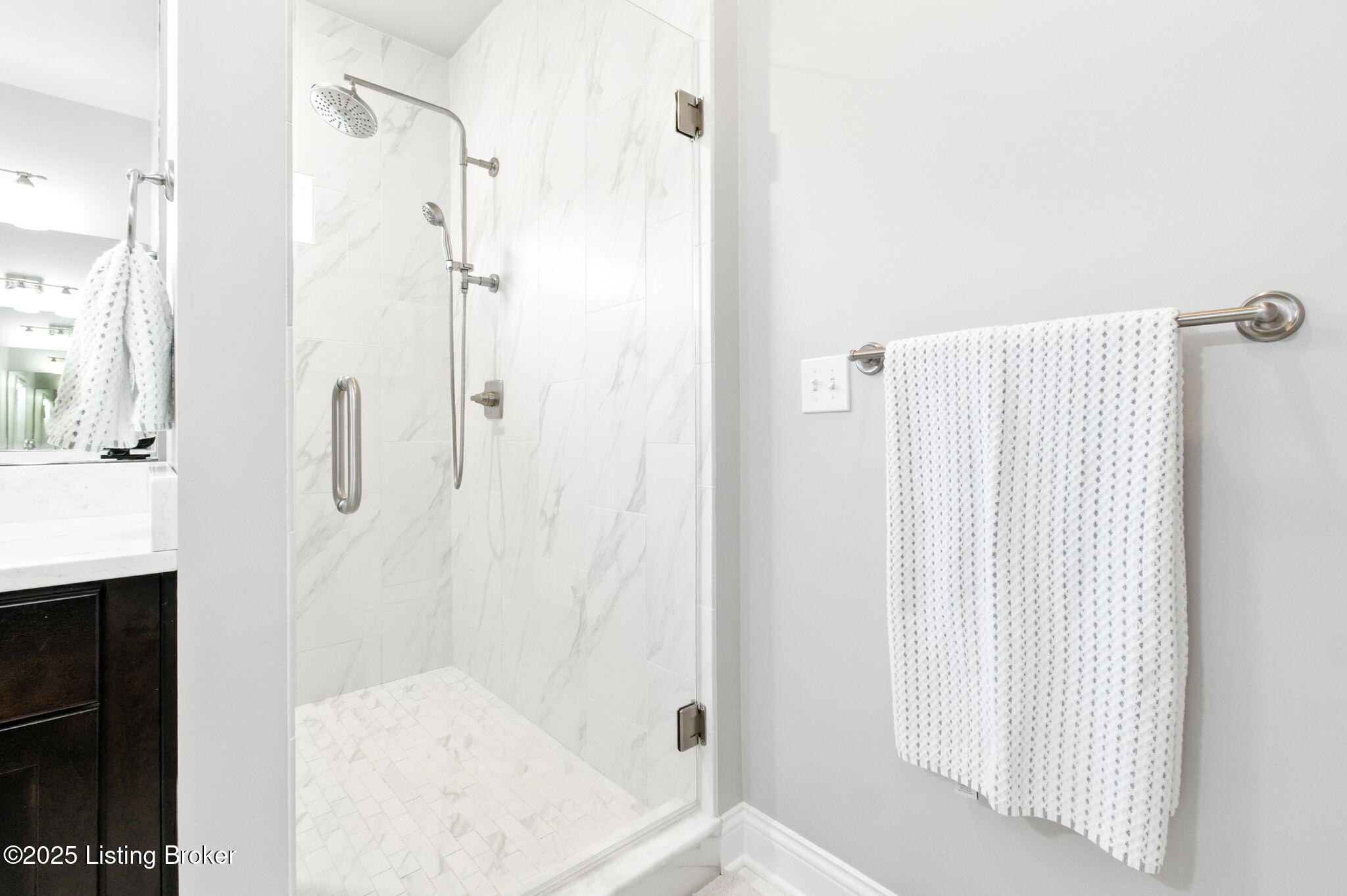 6527 Claymont Village Dr