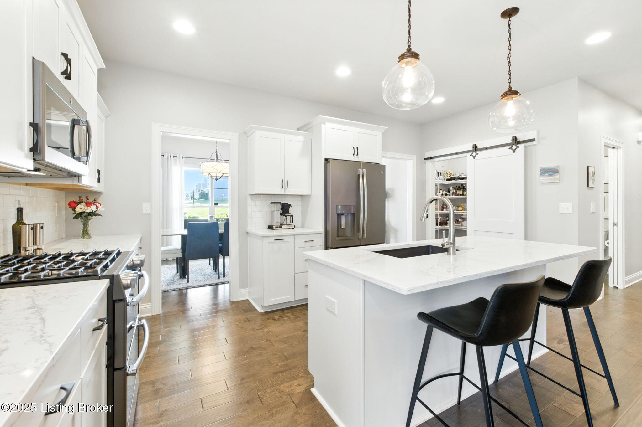 6527 Claymont Village Dr