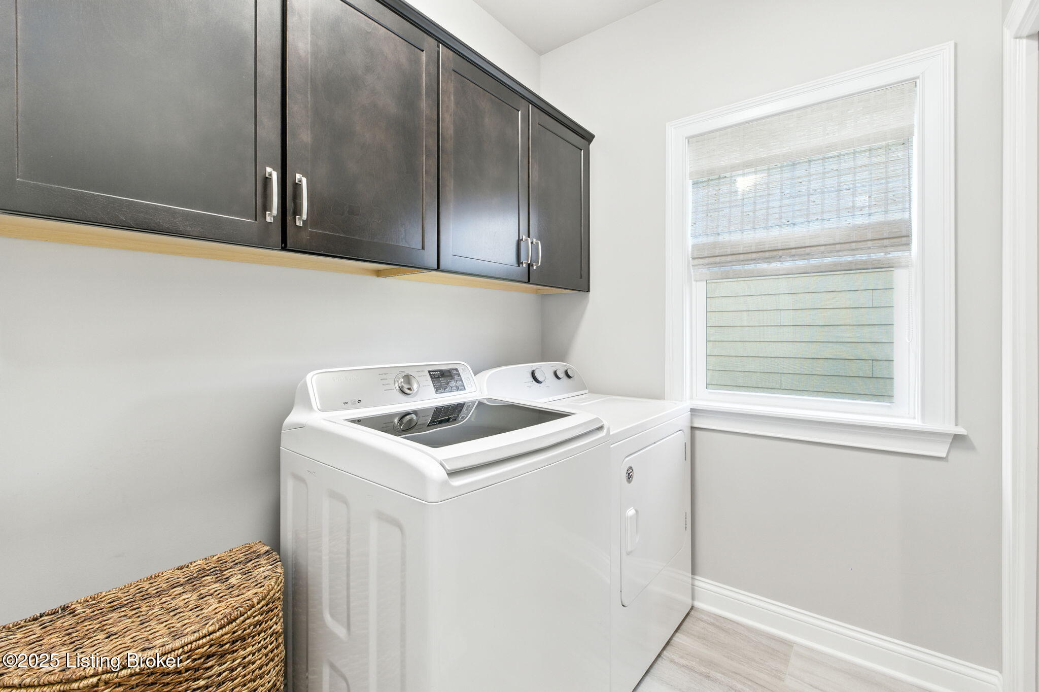 6527 Claymont Village Dr