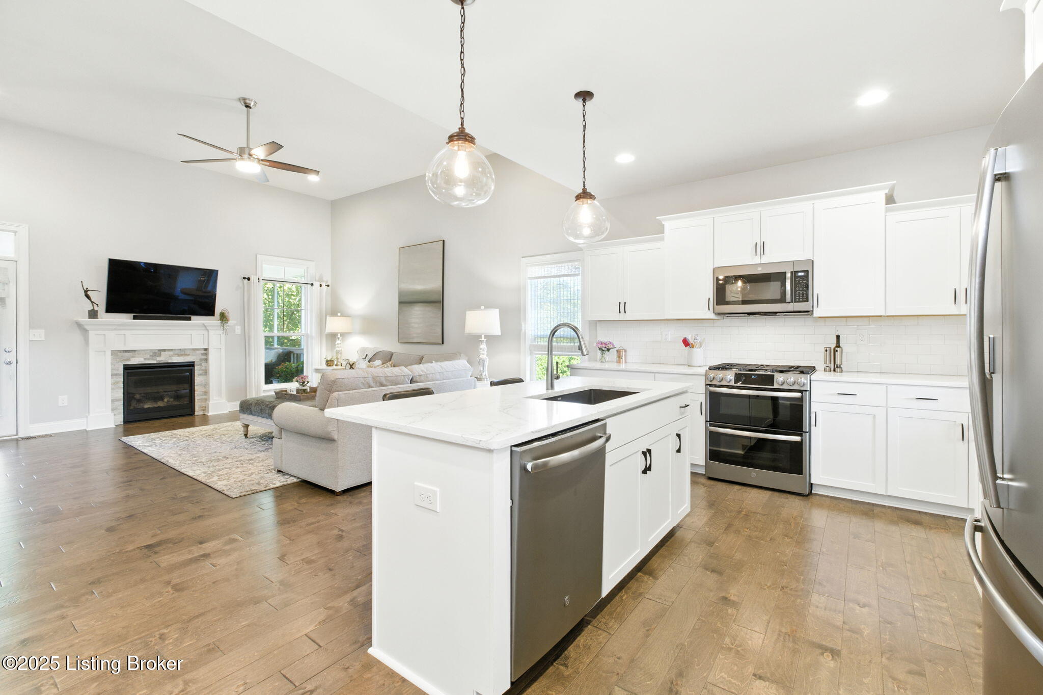 6527 Claymont Village Dr