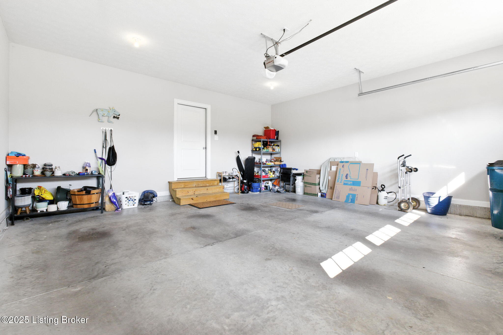 6527 Claymont Village Dr