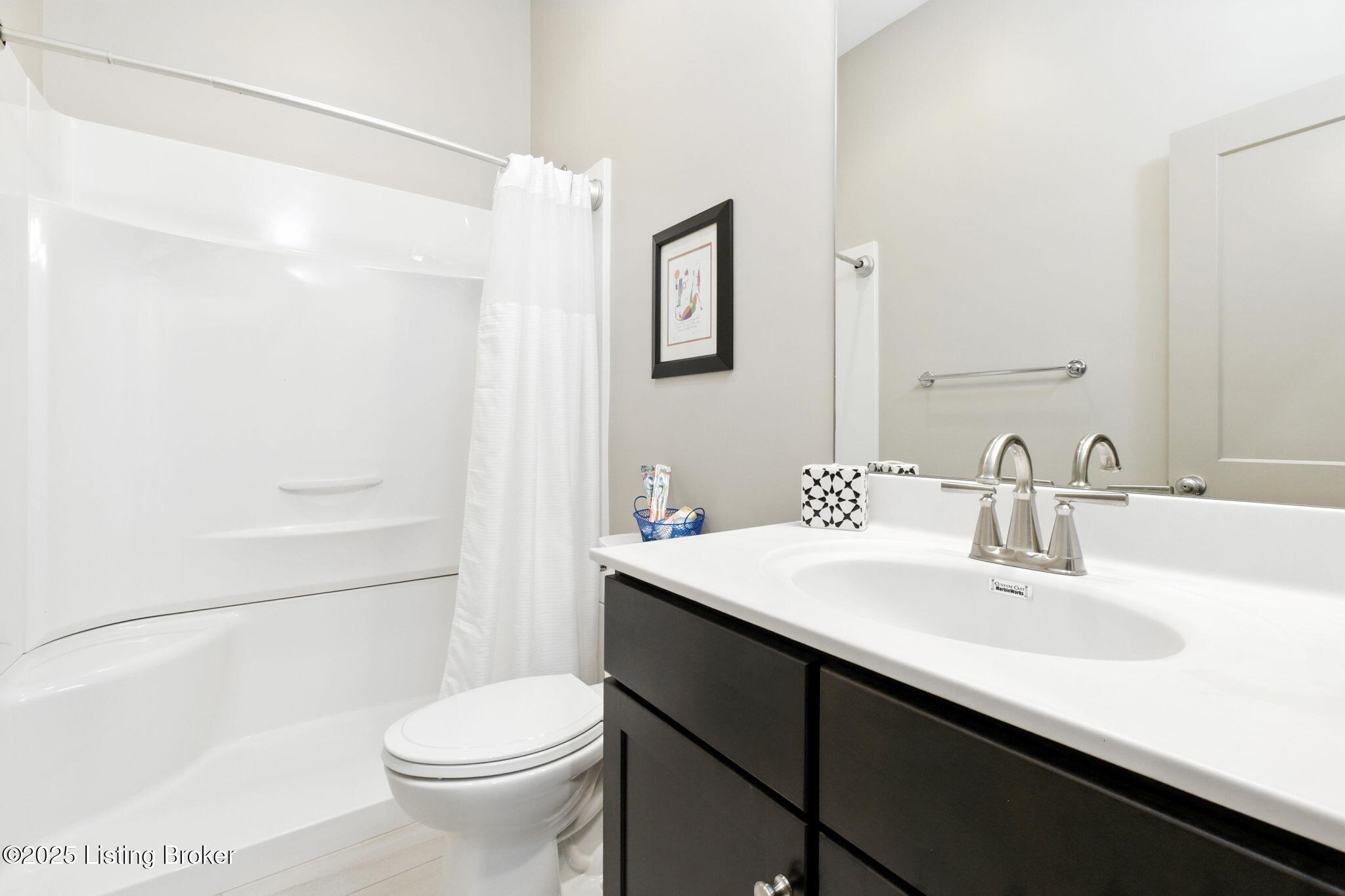 6527 Claymont Village Dr