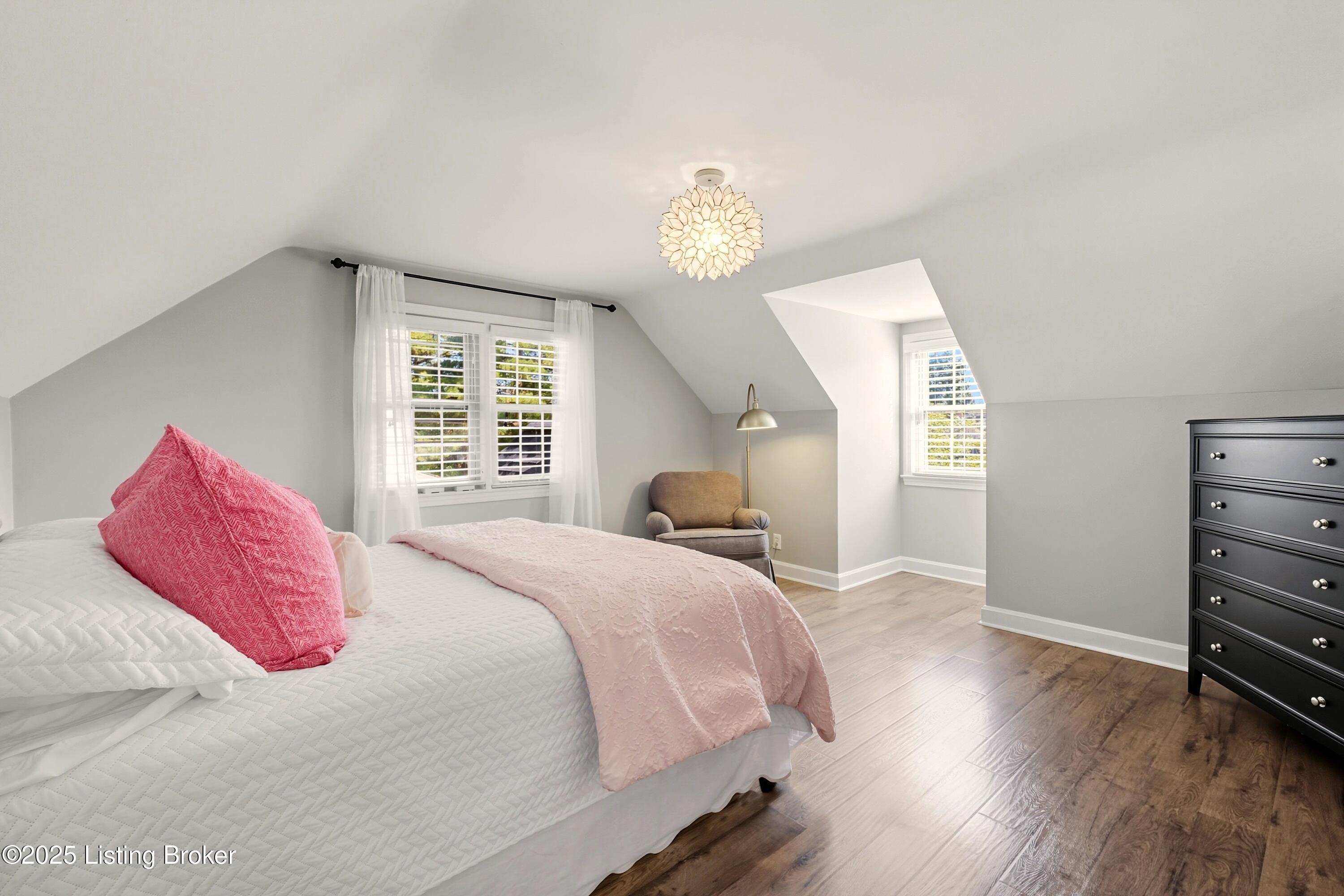 4509 Winchester Rd, Louisville