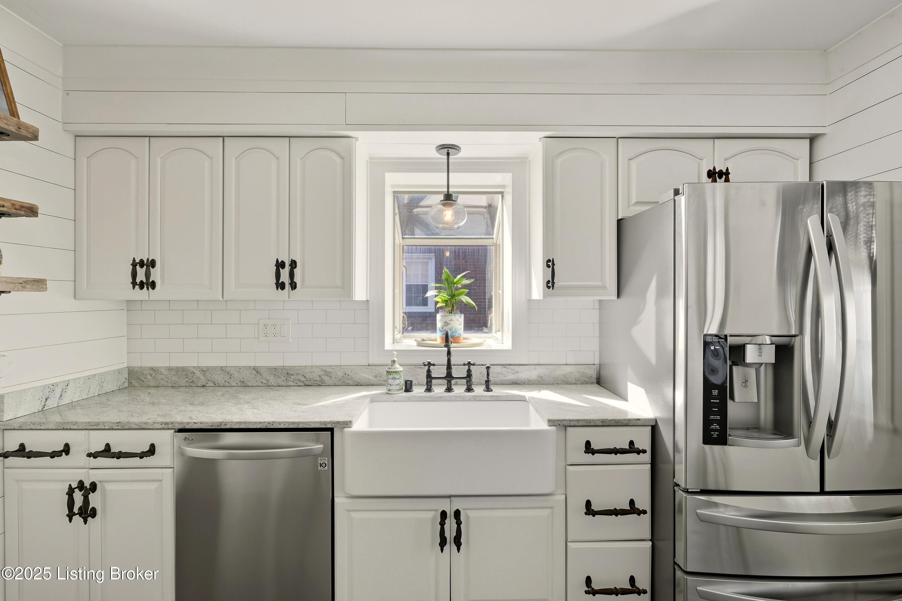 4509 Winchester Rd, Louisville