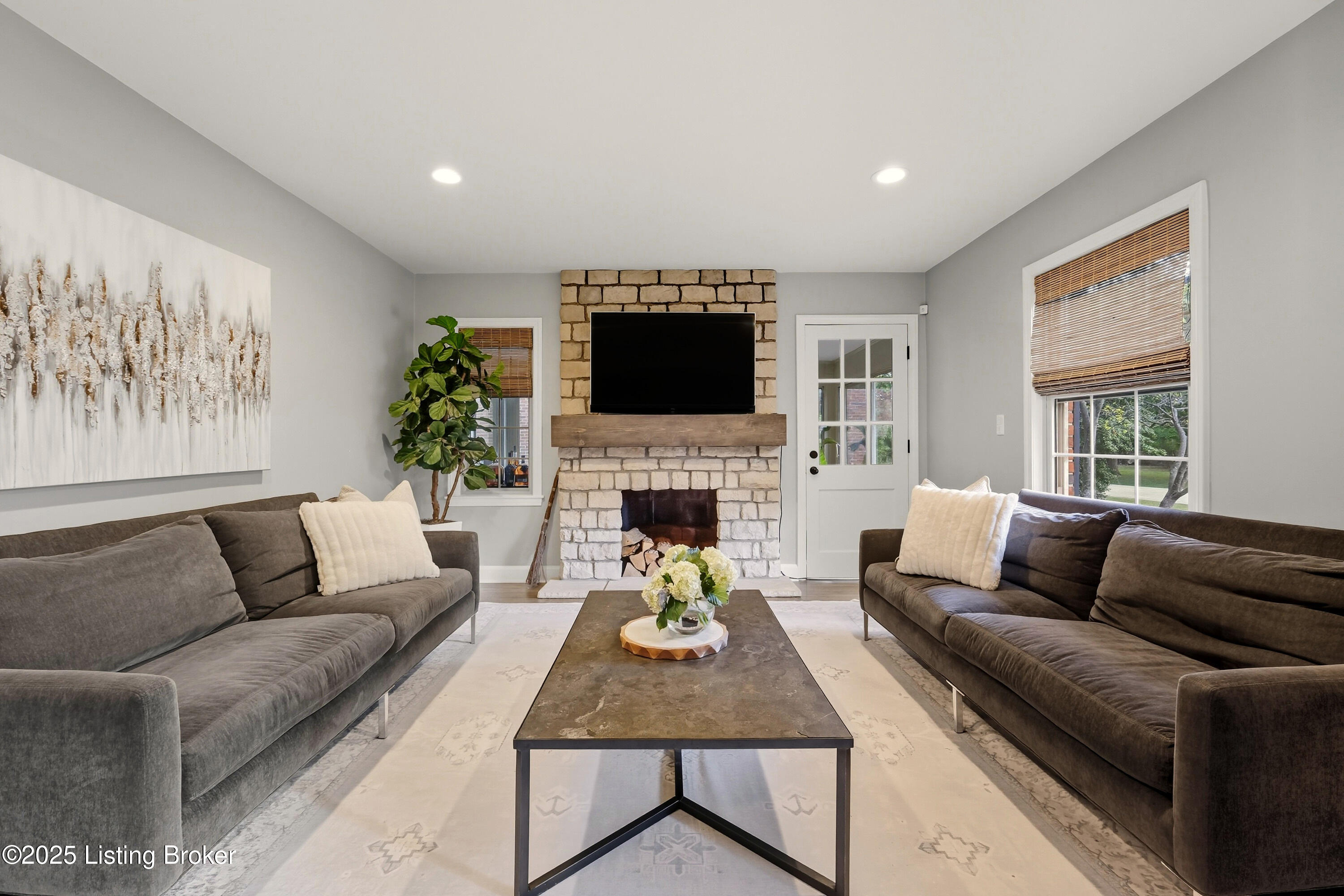 4509 Winchester Rd, Louisville