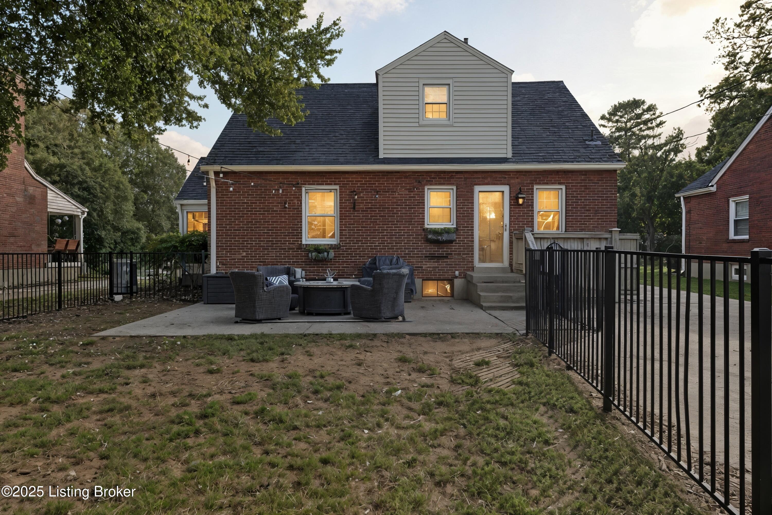 4509 Winchester Rd, Louisville