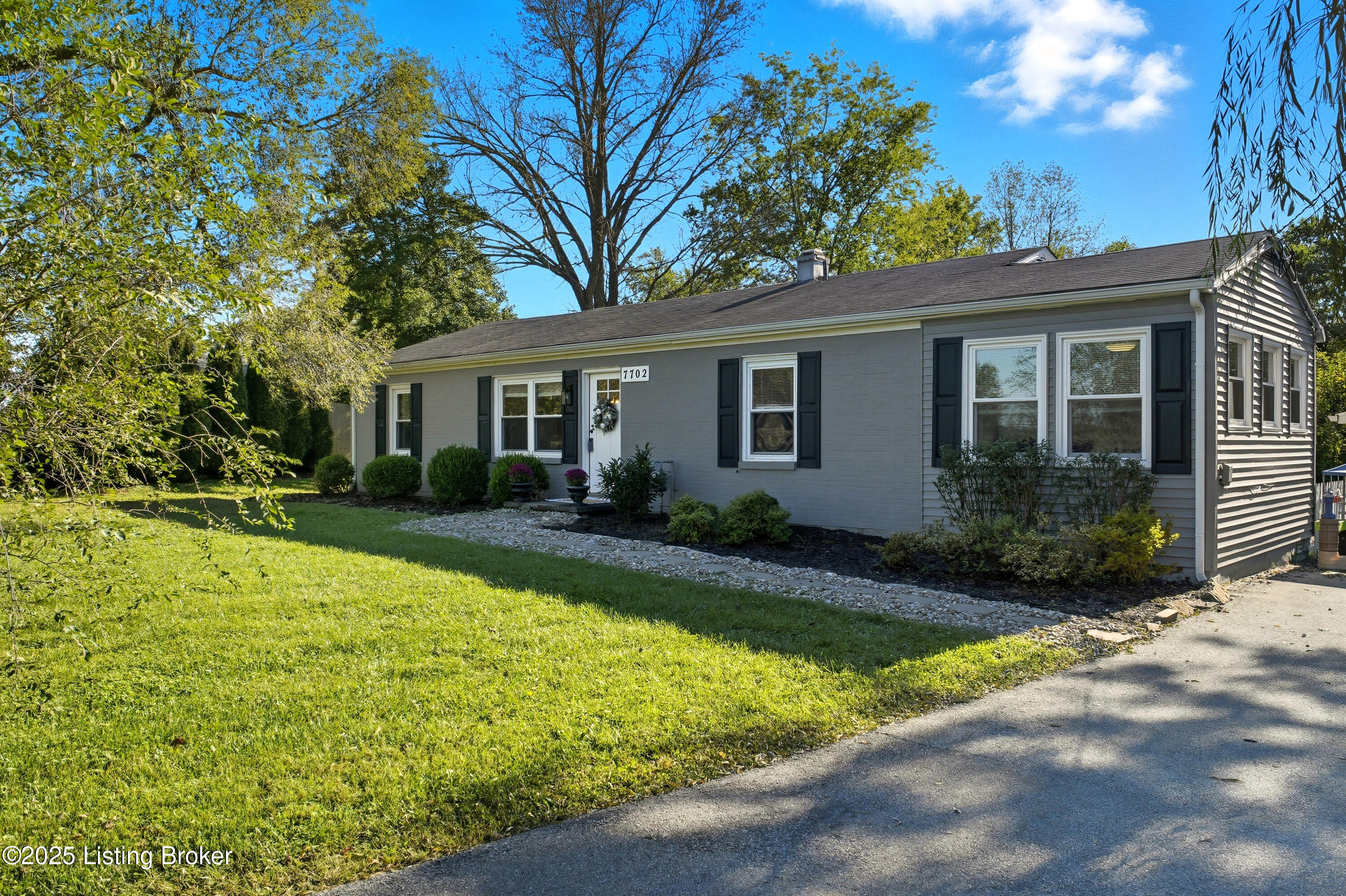 7702 Floydsburg Rd
