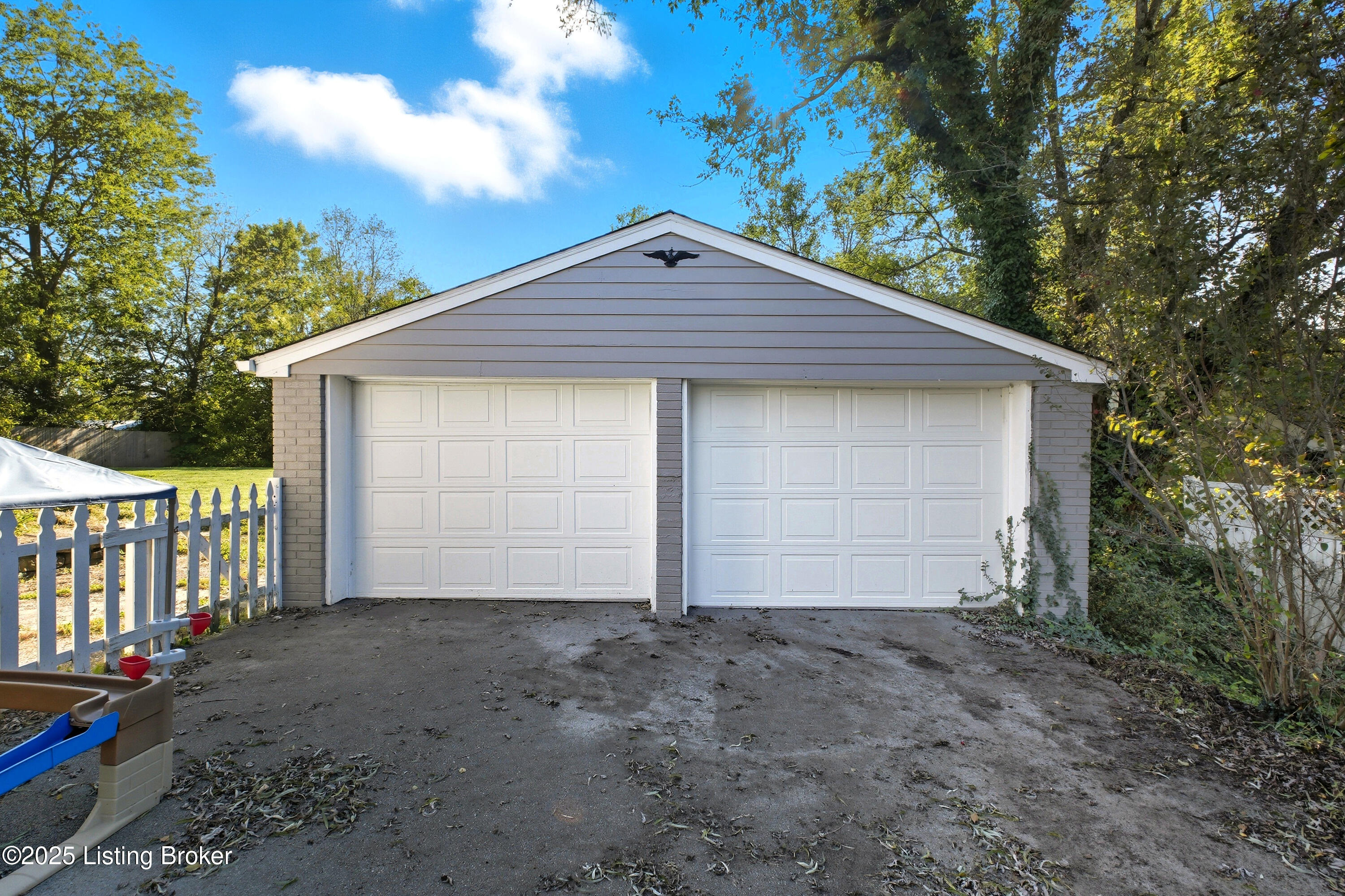 7702 Floydsburg Rd