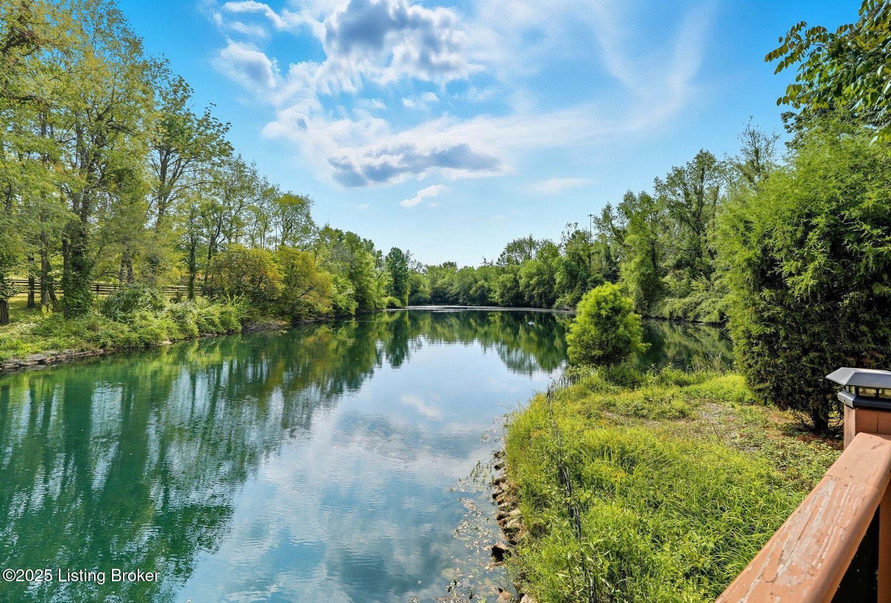 6 Wolf Pen Ln, Prospect