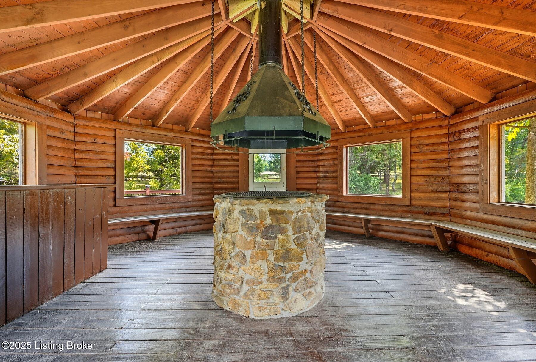 6 Wolf Pen Ln, Prospect