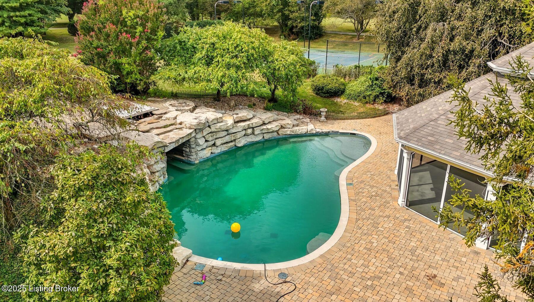 6 Wolf Pen Ln, Prospect