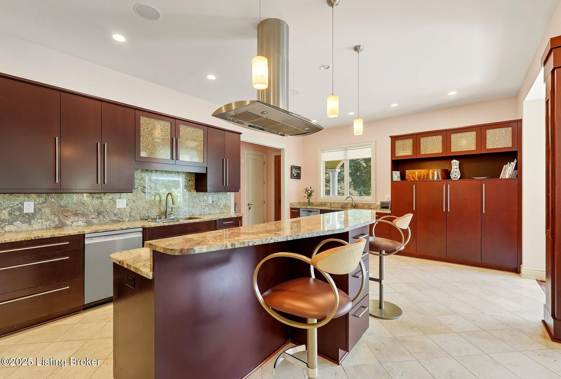 6 Wolf Pen Ln, Prospect