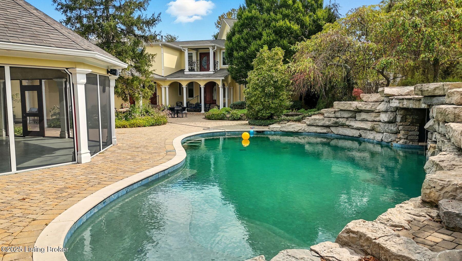 6 Wolf Pen Ln, Prospect