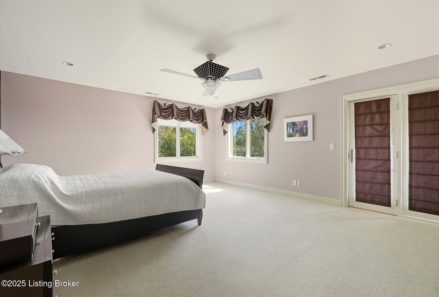 6 Wolf Pen Ln, Prospect