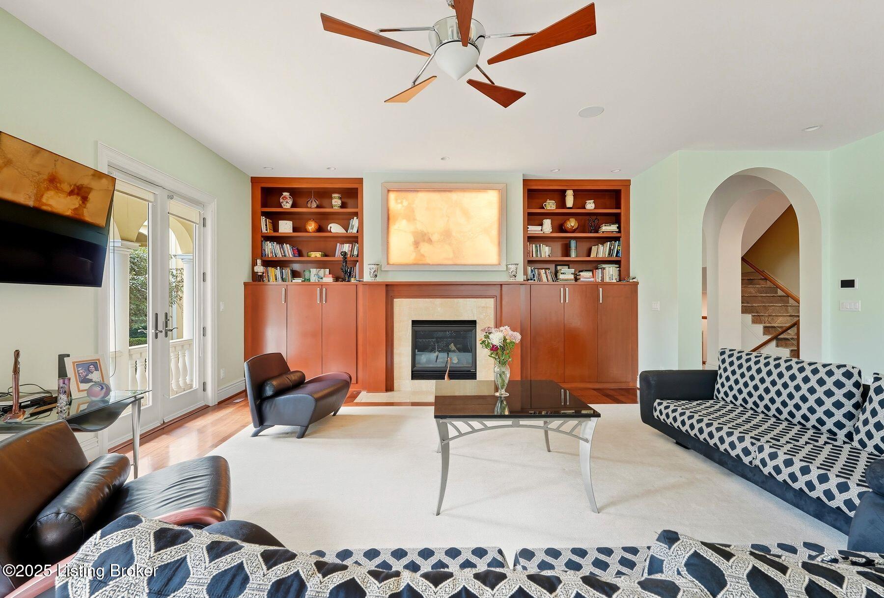 6 Wolf Pen Ln, Prospect