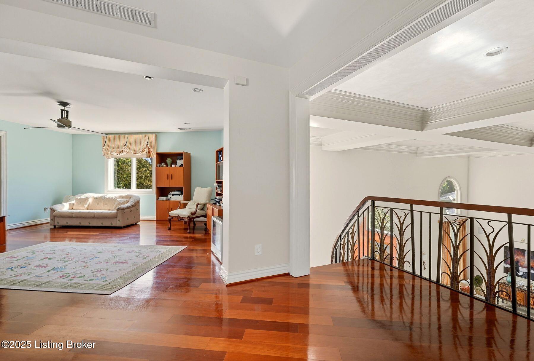 6 Wolf Pen Ln, Prospect