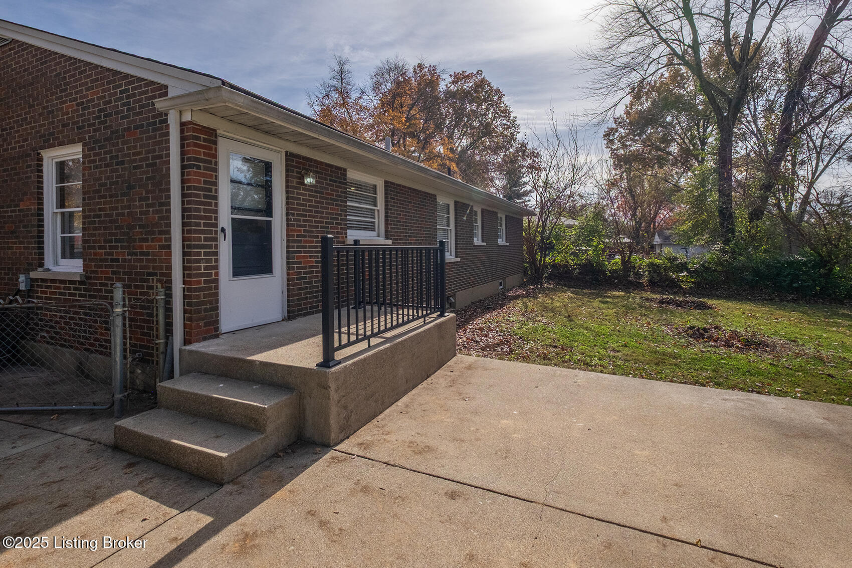 3126 Michael Dr