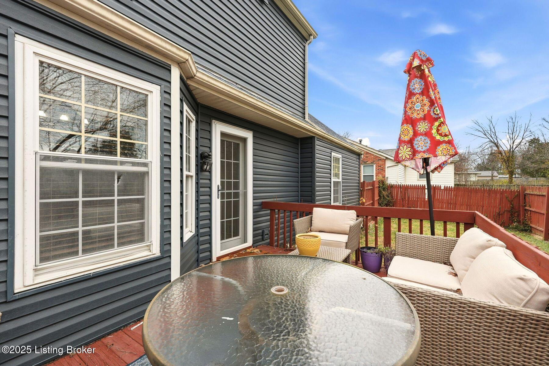 10100 Settlers Crest Ln