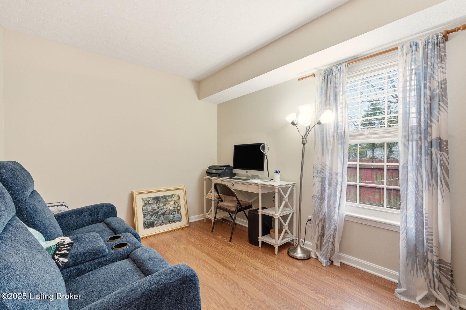 10100 Settlers Crest Ln