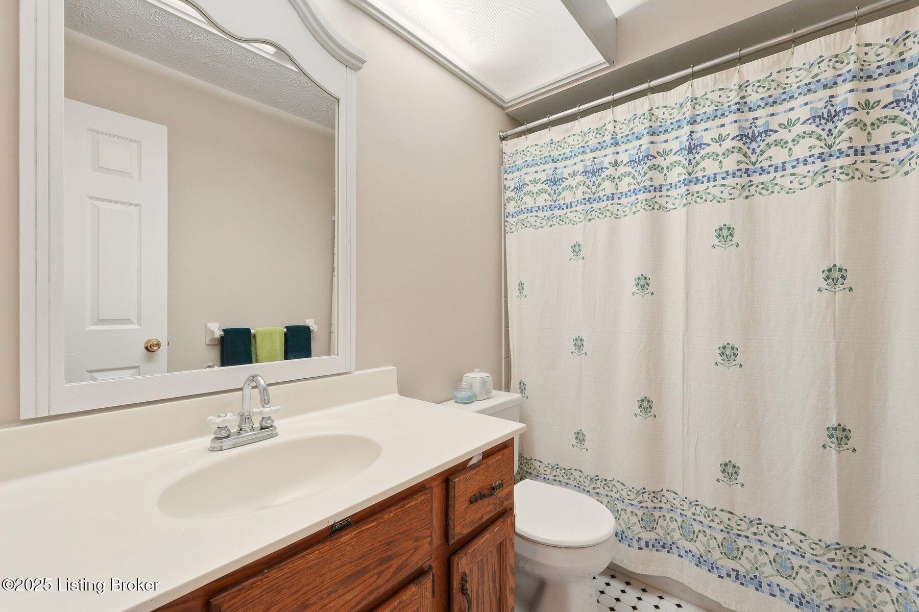 10100 Settlers Crest Ln