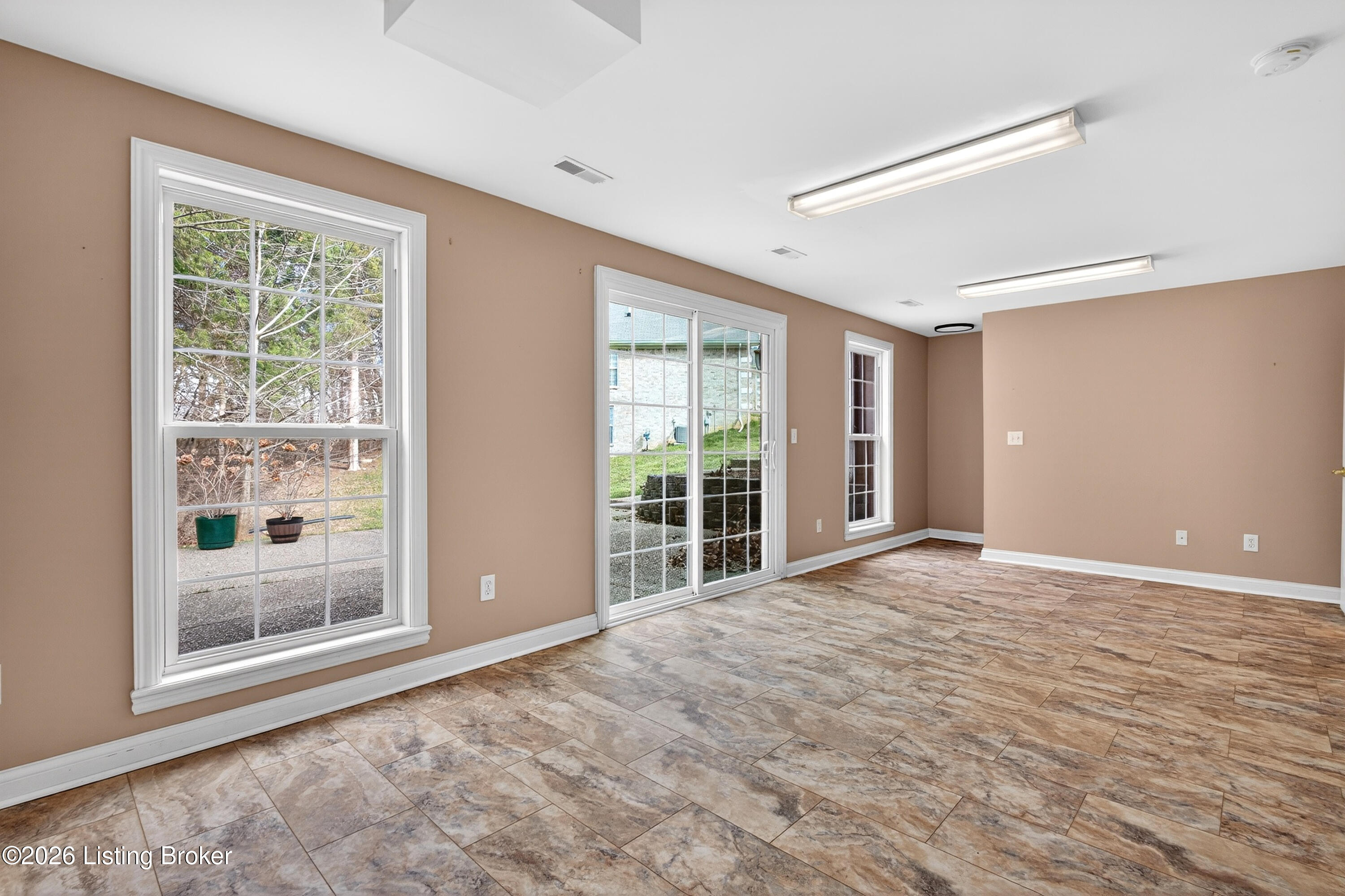 12401 Tyler Woods Ct
