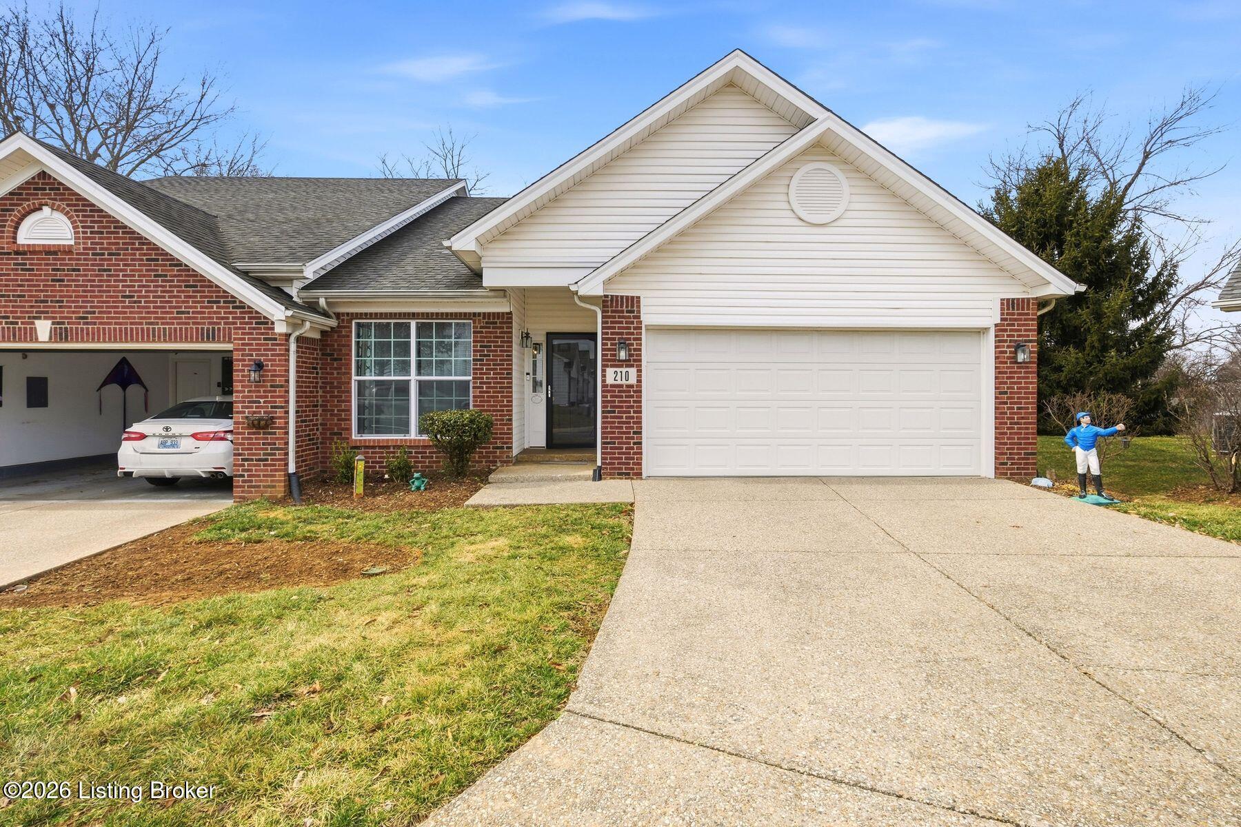 210 Charlton Wynde Dr 5