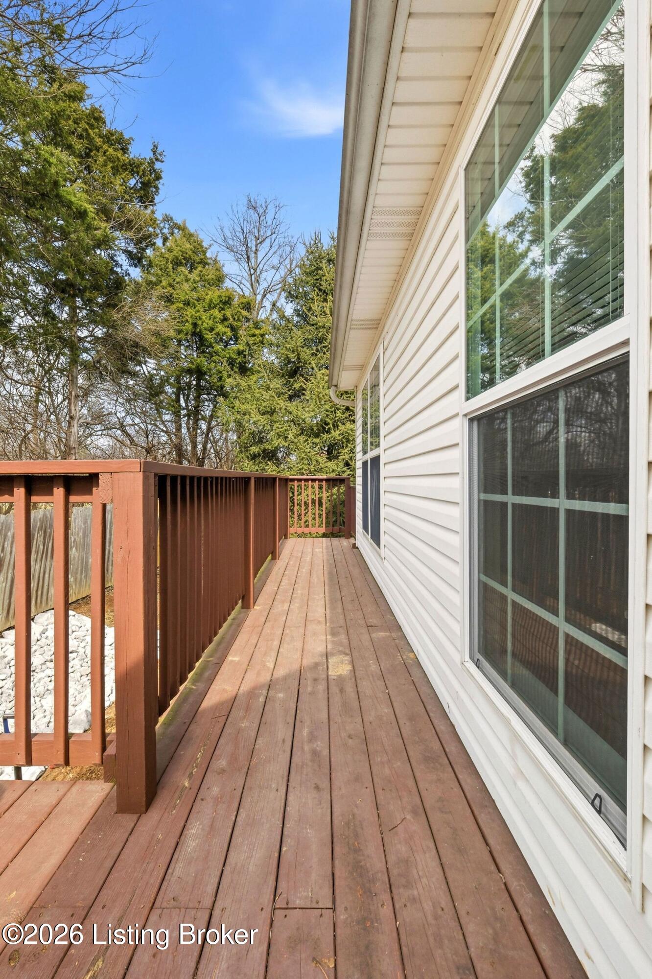 210 Charlton Wynde Dr 5