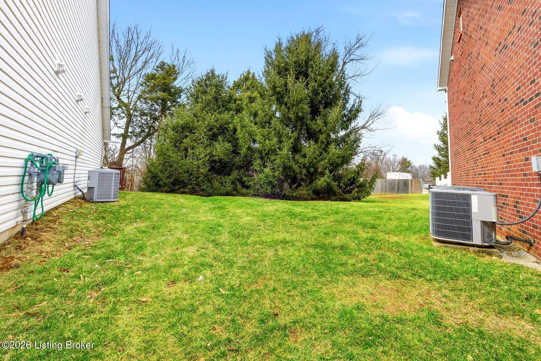 210 Charlton Wynde Dr 5