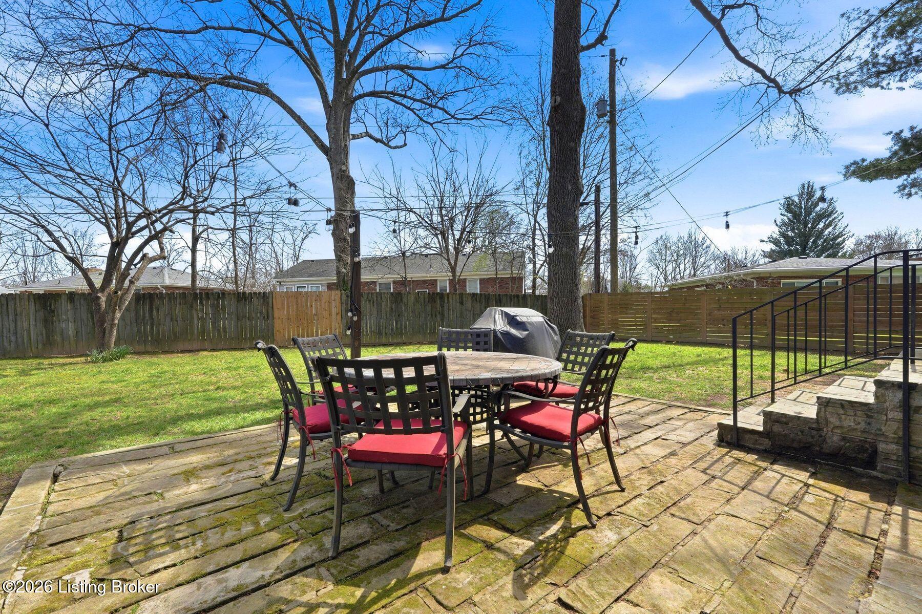 325 Brunswick Rd