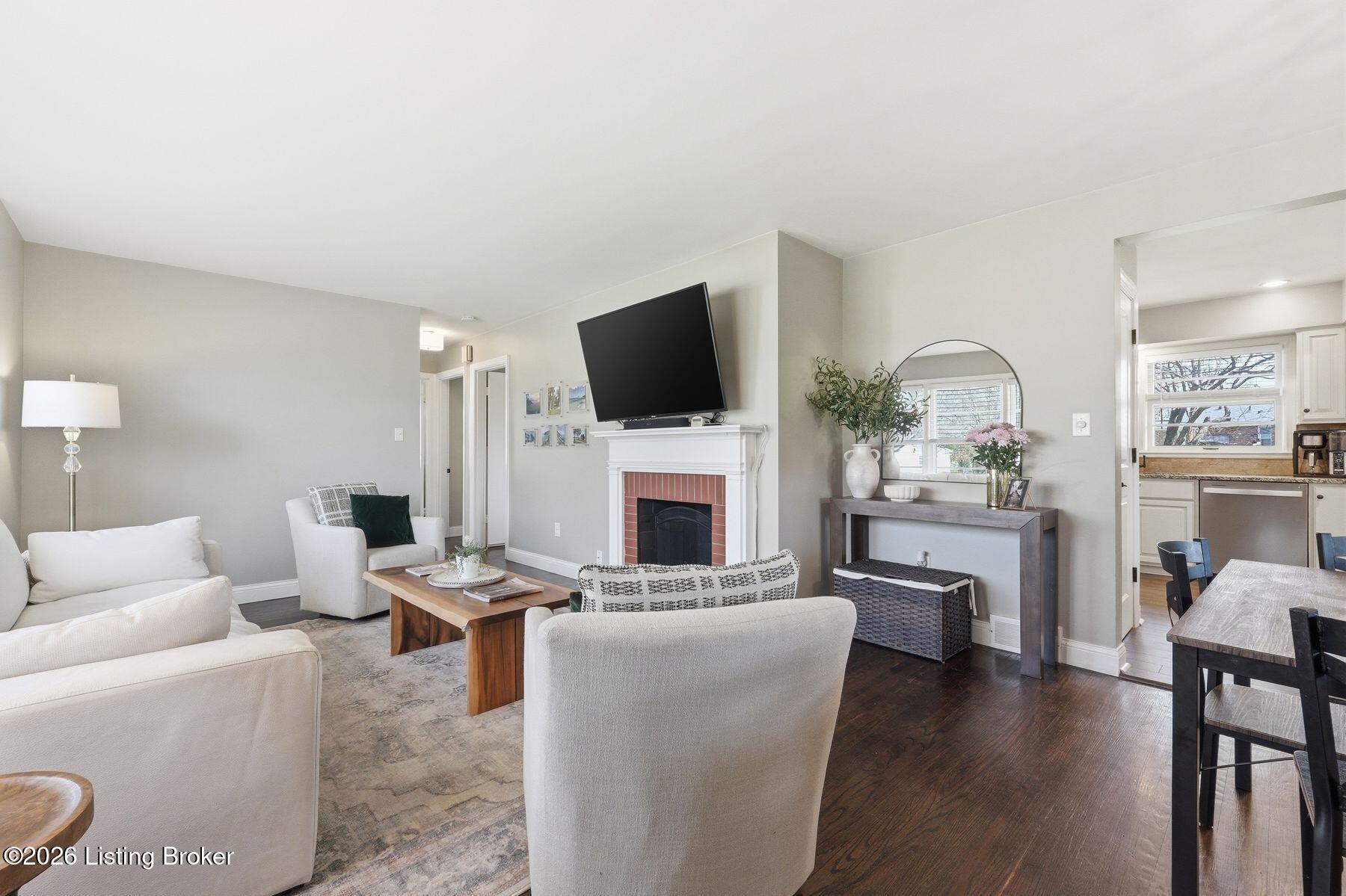 325 Brunswick Rd